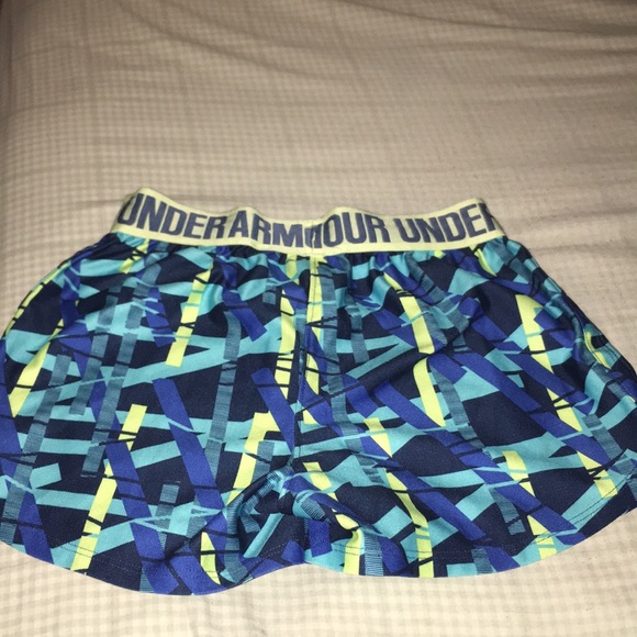 Blue yellow\green UnderArmour boy shorts - Picture 2 of 2